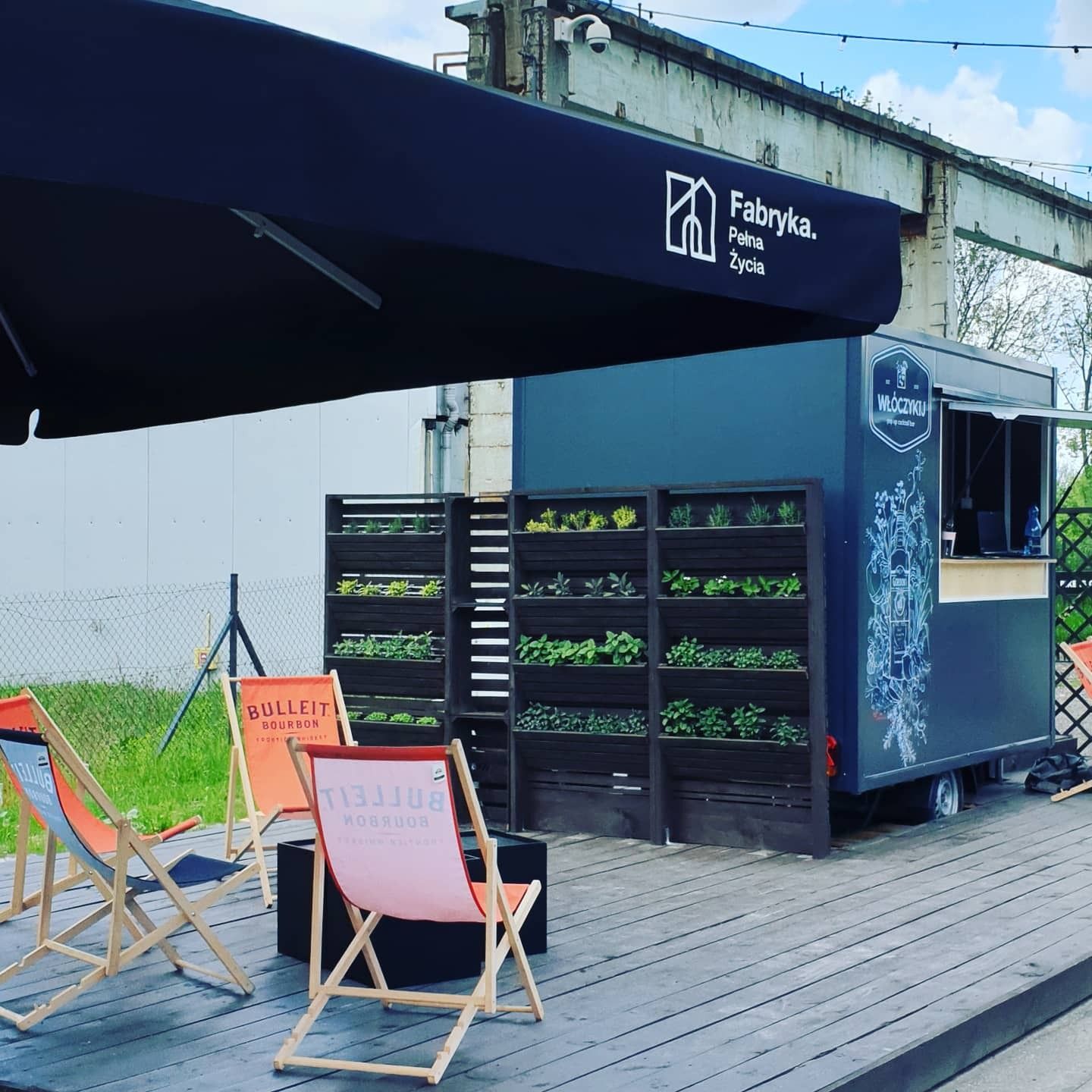 Włóczykij Pop Up Bar (Dąbrowa Górnicza)