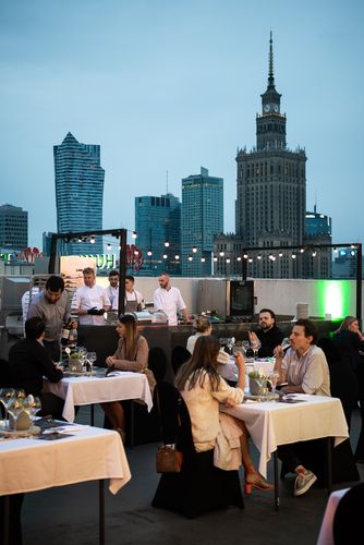 Neo(n) Bistro | Chef Tomasz Jakubiak | Chef Patryk Dziamski | Chef Marcin Molik | 17-18.09 |