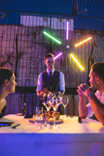 Neo(n) Bistro | Chef Tomasz Jakubiak | Chef Patryk Dziamski | Chef Marcin Molik | 17-18.09 |