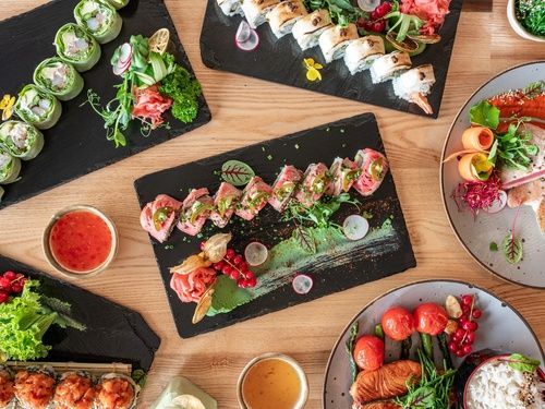 Yana Sushi (Zwierzyniecka)