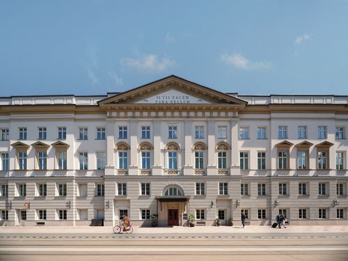 Gaia (Stradom House)
