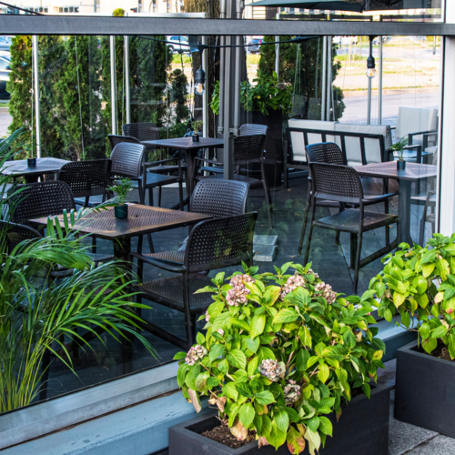 Współwinni kuchnia bar wino