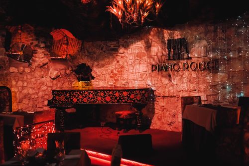 The Piano Rouge
