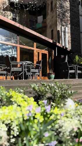 Dynia Resto Bar